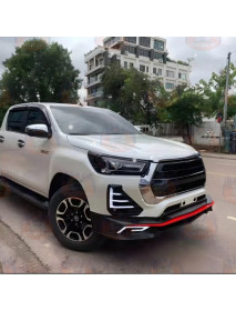 Toyota Hilux Invincible/Cruiser 2021+ | Protecție pentru bara de protecție față cu DRL